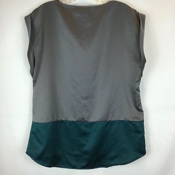 🌺3 FOR $20🌺 - Daniel Rainn Gray Green satin top Medium - Picture 3 of 3